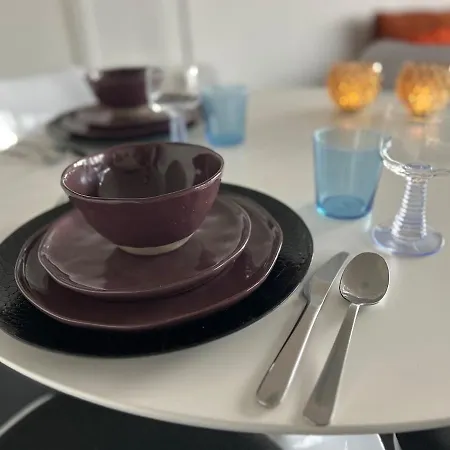Apartment In Zuid Met Zicht Op De Stroom
