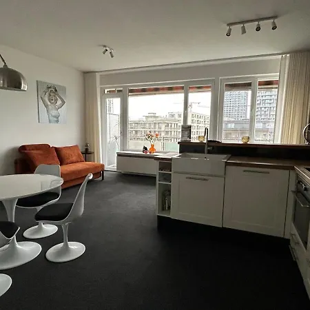 In Zuid Met Zicht Op De Stroom Antwerp